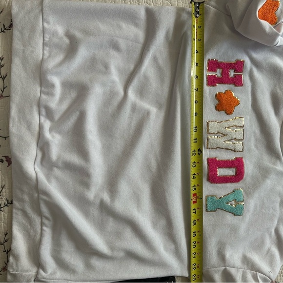 Howdy patch graphic sweatshirt - Picture 6 of 7